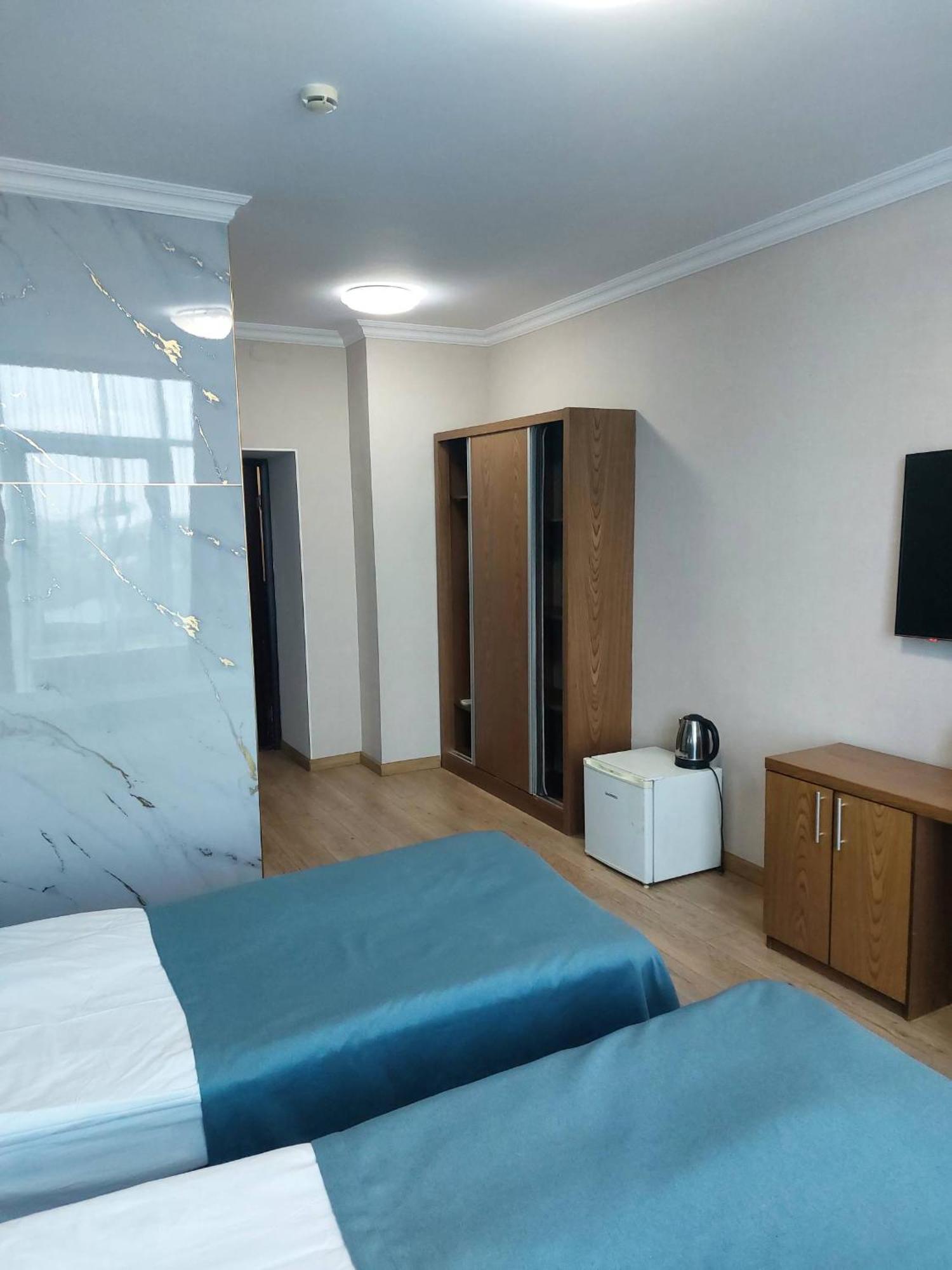 Business Hotel Almaty Luaran gambar