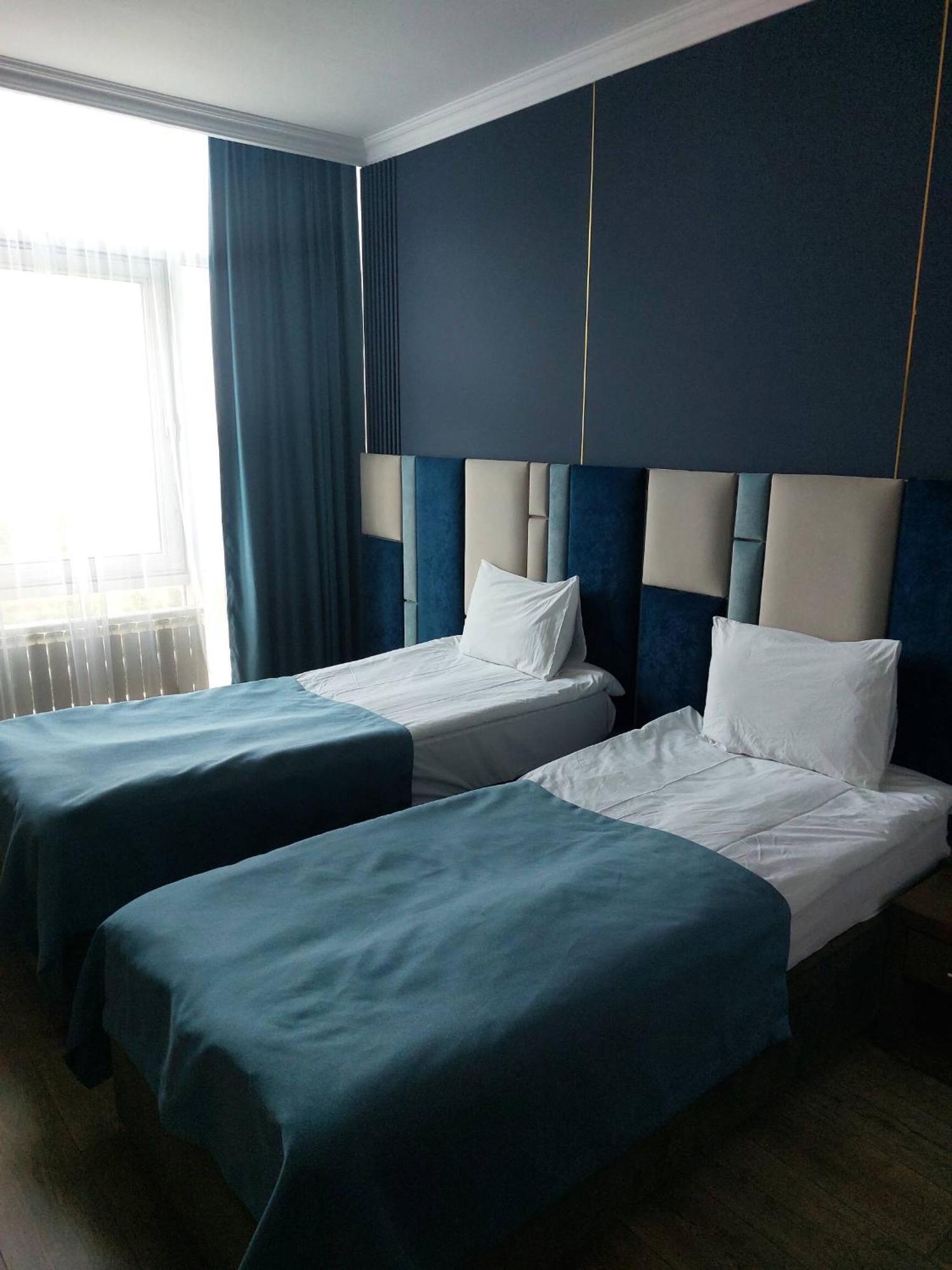 Business Hotel Almaty Luaran gambar