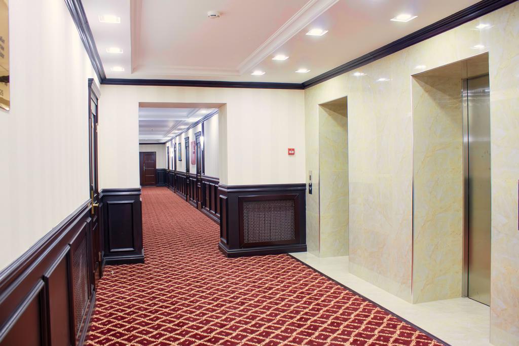 Business Hotel Almaty Luaran gambar
